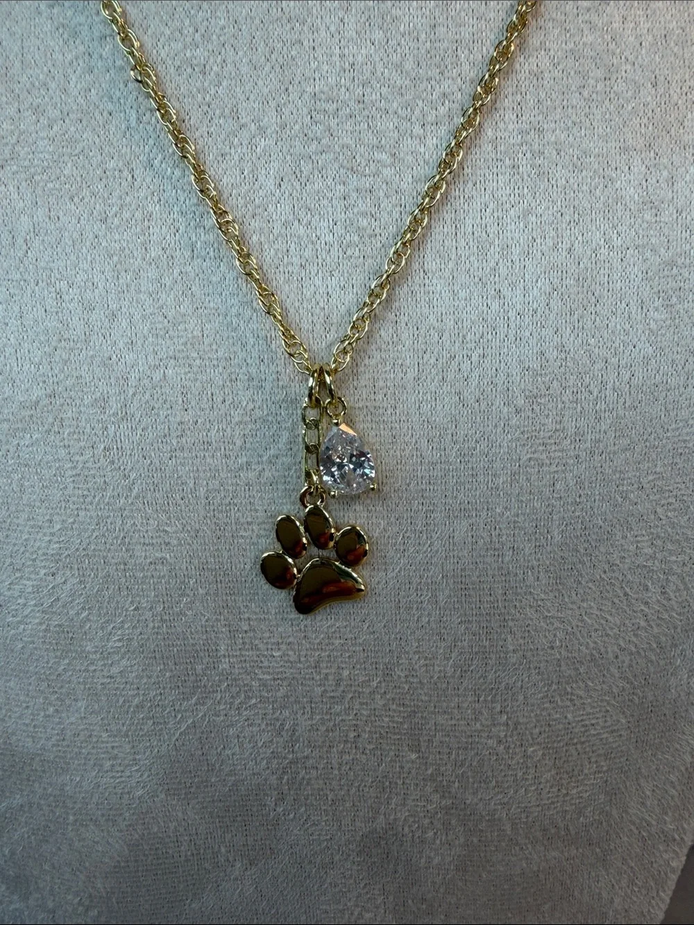 N/A elegant gold